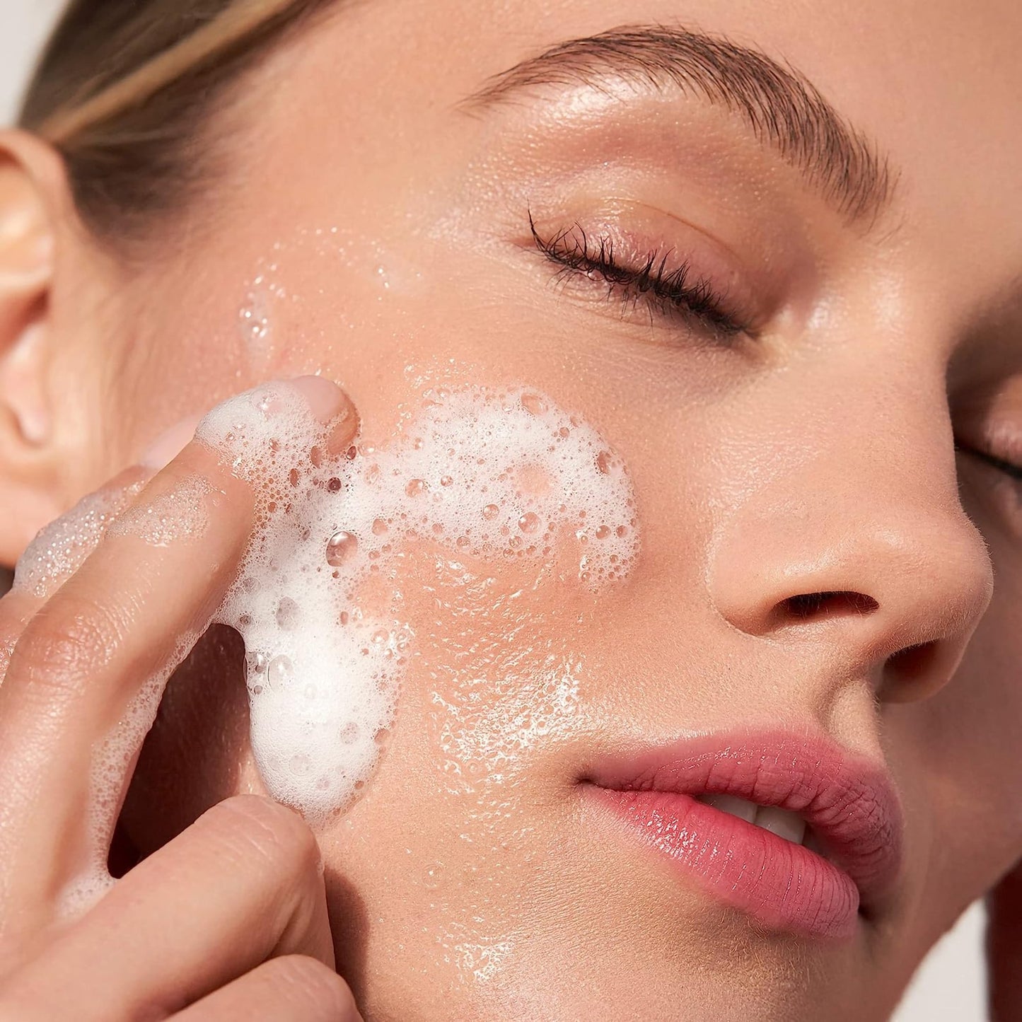 CLEANSER, FACE WASH AWAY 5OZ (3/PK 8PK/CS)