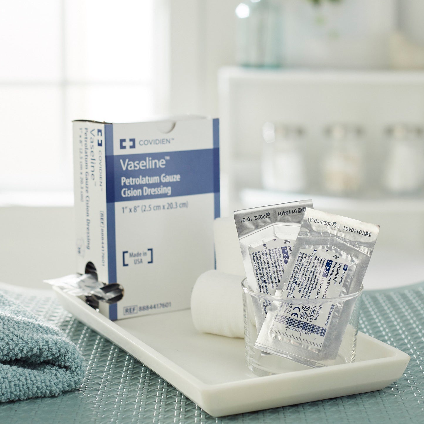 GAUZE, CISION DRSNG STR 1"X8" (50/BX) KENDAL