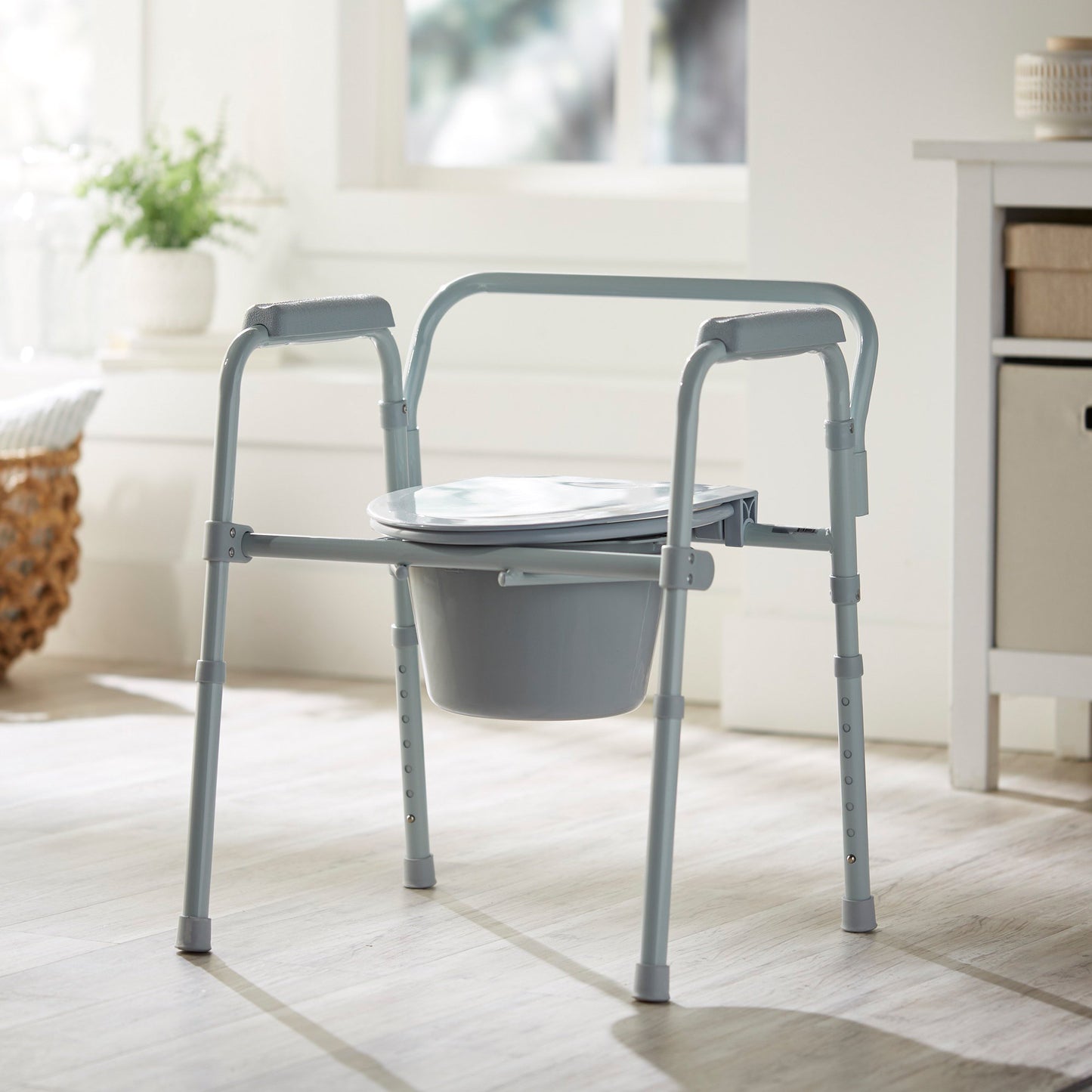 COMMODE, FOLDING STEEL FRAME 350LBS (4/CS)