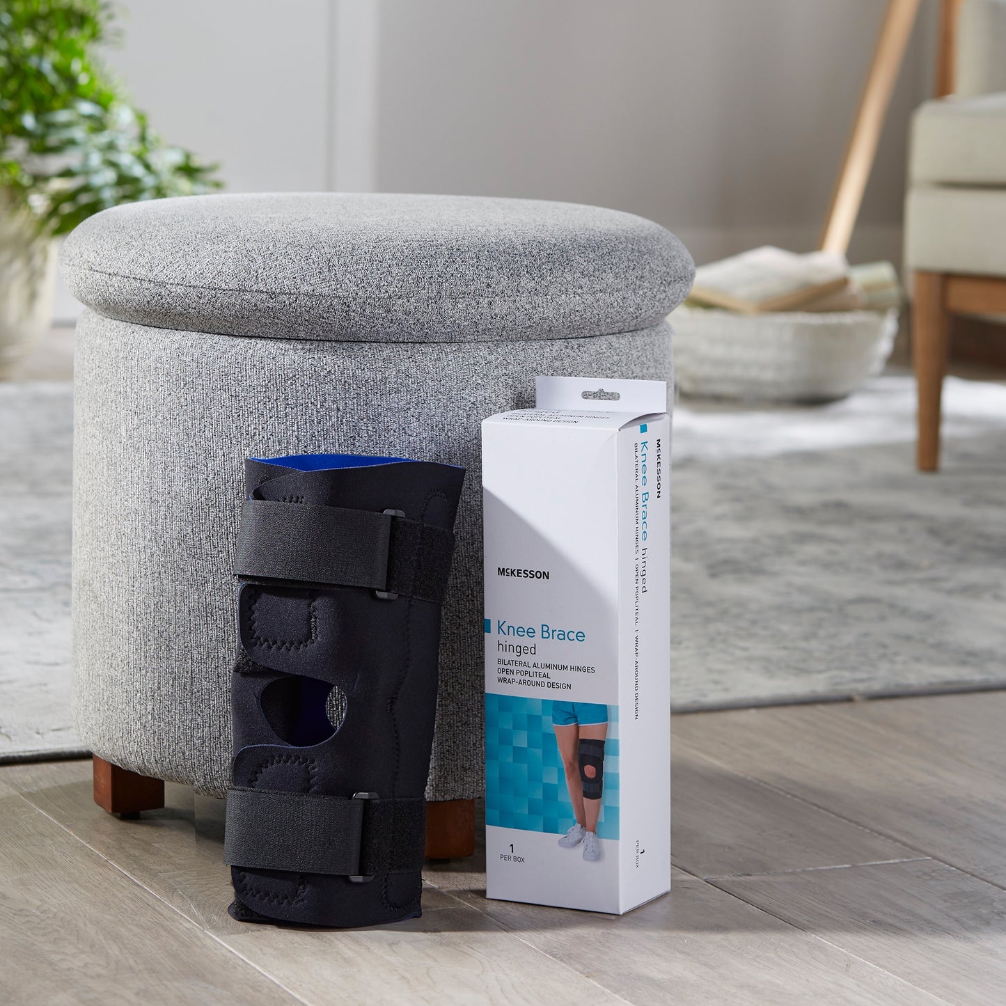 KNEE BRACE, HINGED SM