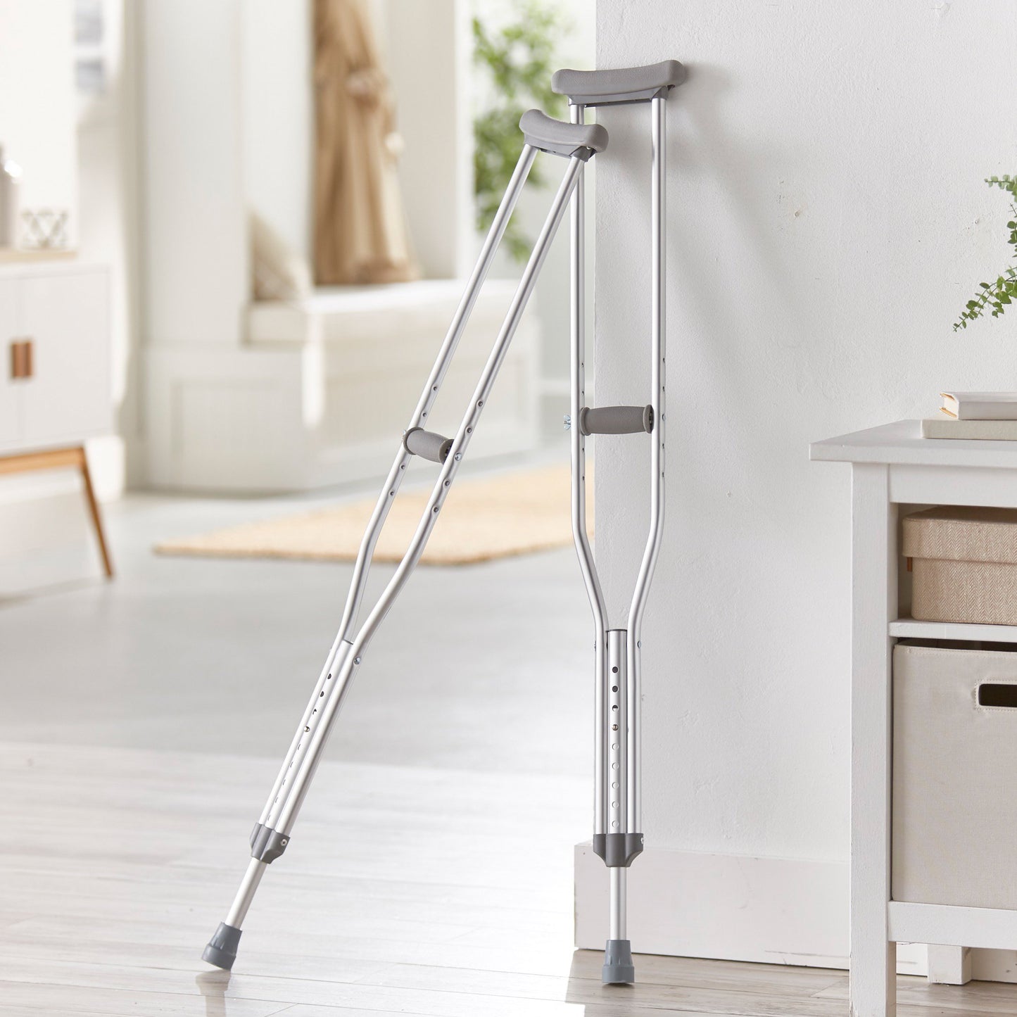 CRUTCH, ALUM PSH-BTN ADJ ADLT 350LB (8PR/CS)