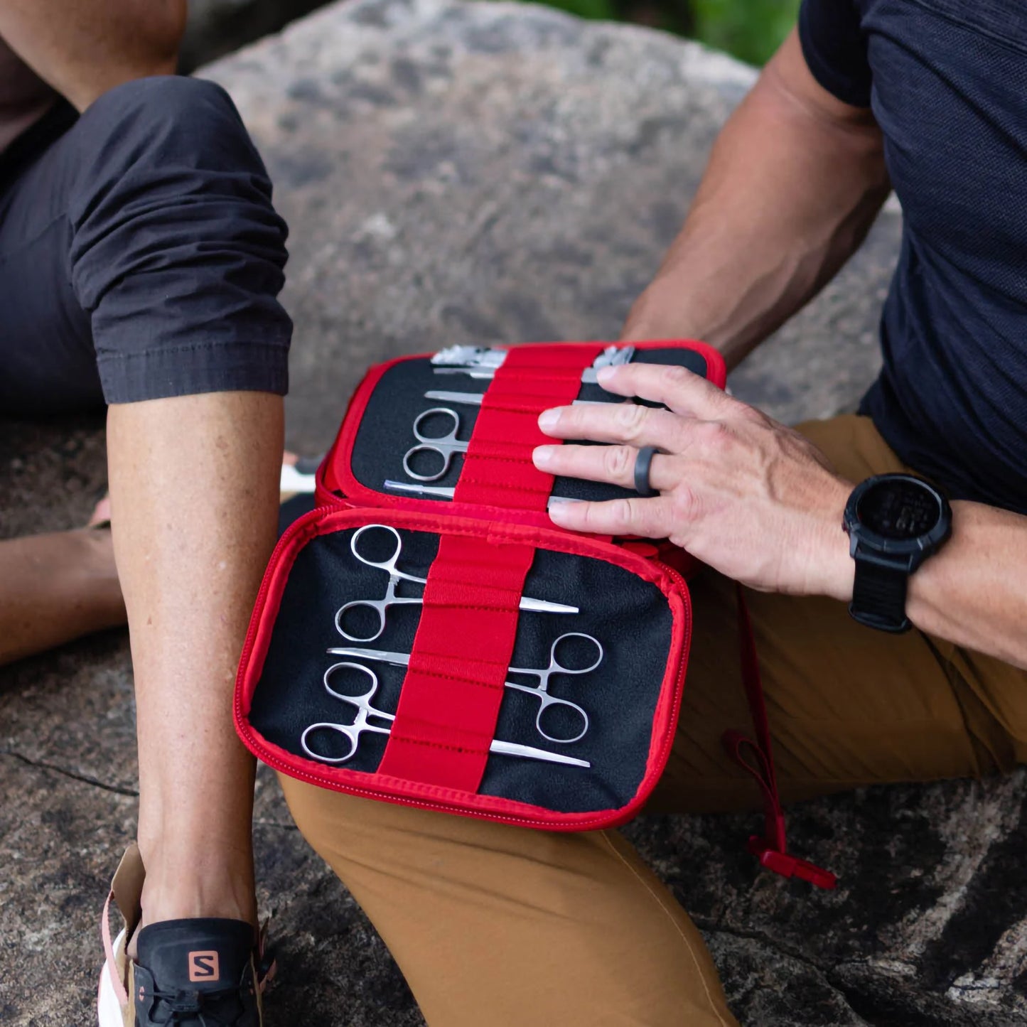 FIRST AID KIT, WOUND-CLOSURE-KIT RED