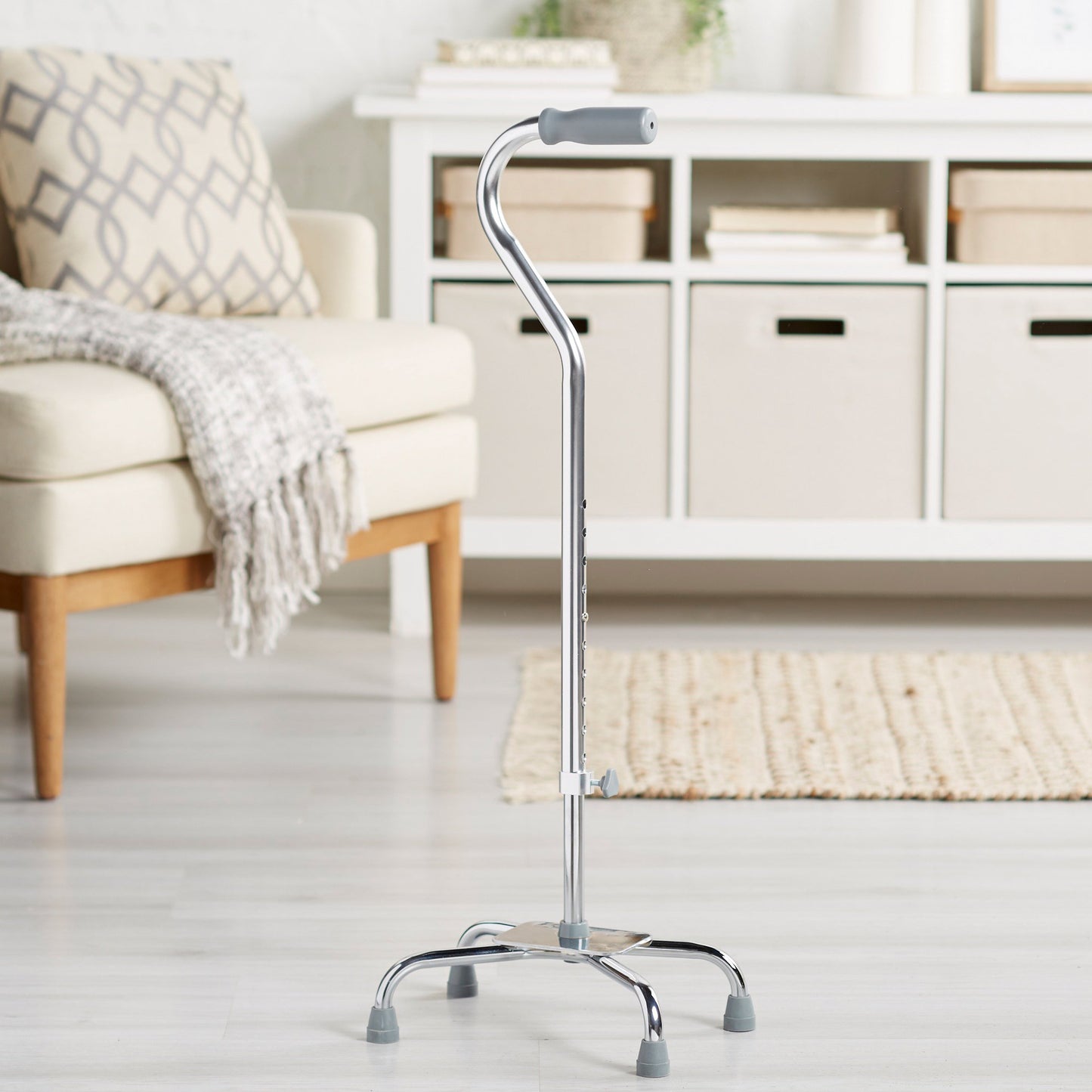 CANE, QUAD/LG BASE ALUM CHROME(4/CS)