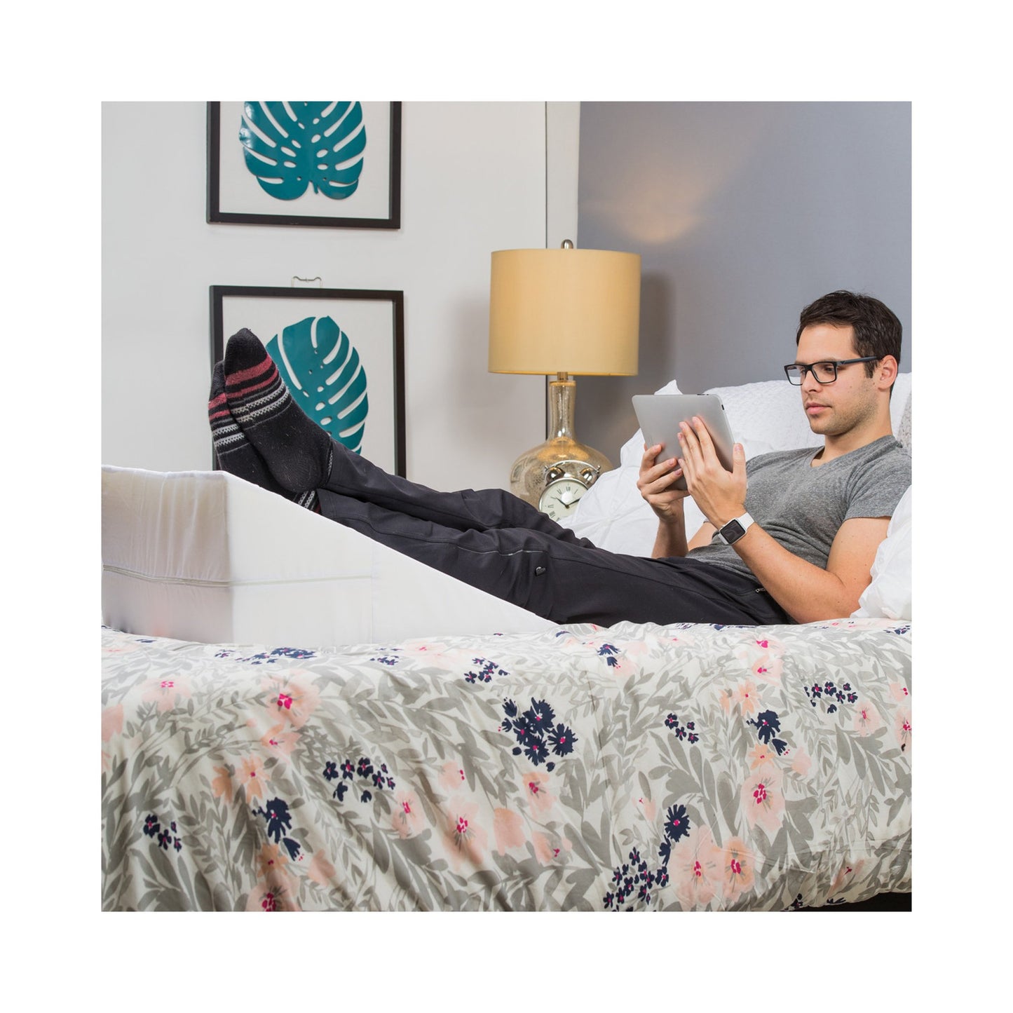WEDGE, BED 10X24X24 WHT