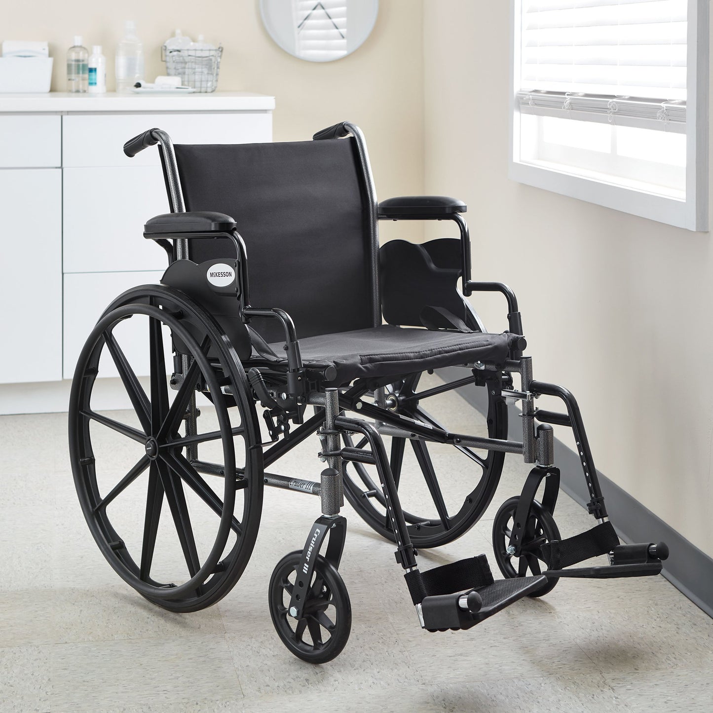 WHEELCHAIR, LTWT DDA SF 20" 300LBS