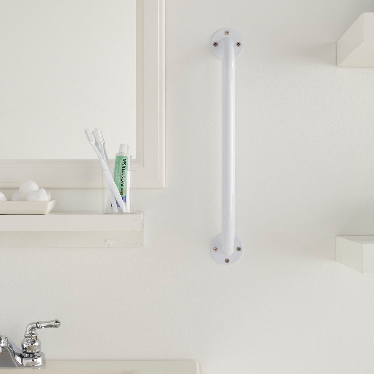 BAR, GRAB MOUNT PDR COATED WHT16" (3/CS)