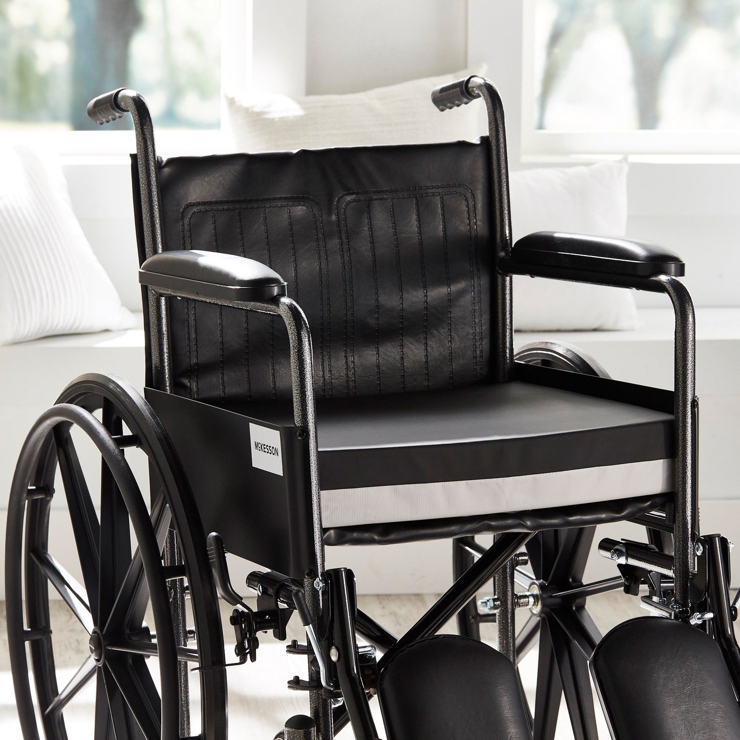 CUSHION, SEAT PROTEKT FM 18"X16"X3" (7/CS)