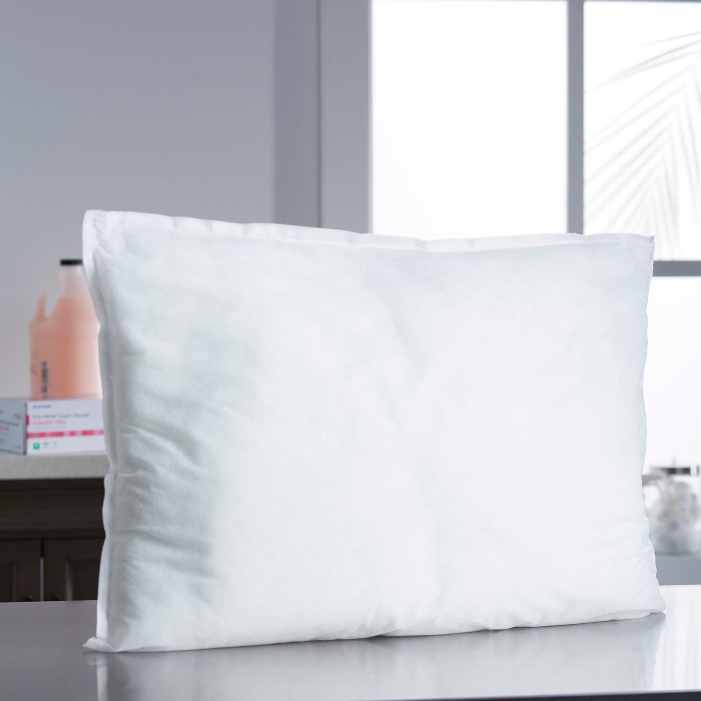 PILLOW, DISP MED LOFT WHT 17X24 (24/CS)