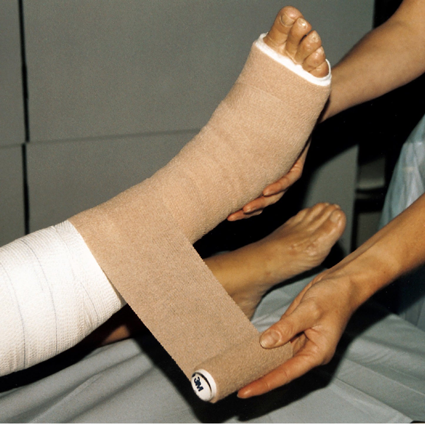 BANDAGE, COBAN ELAS TAN 1"X5YDS (5RL/PK 6PK/CS) 3M