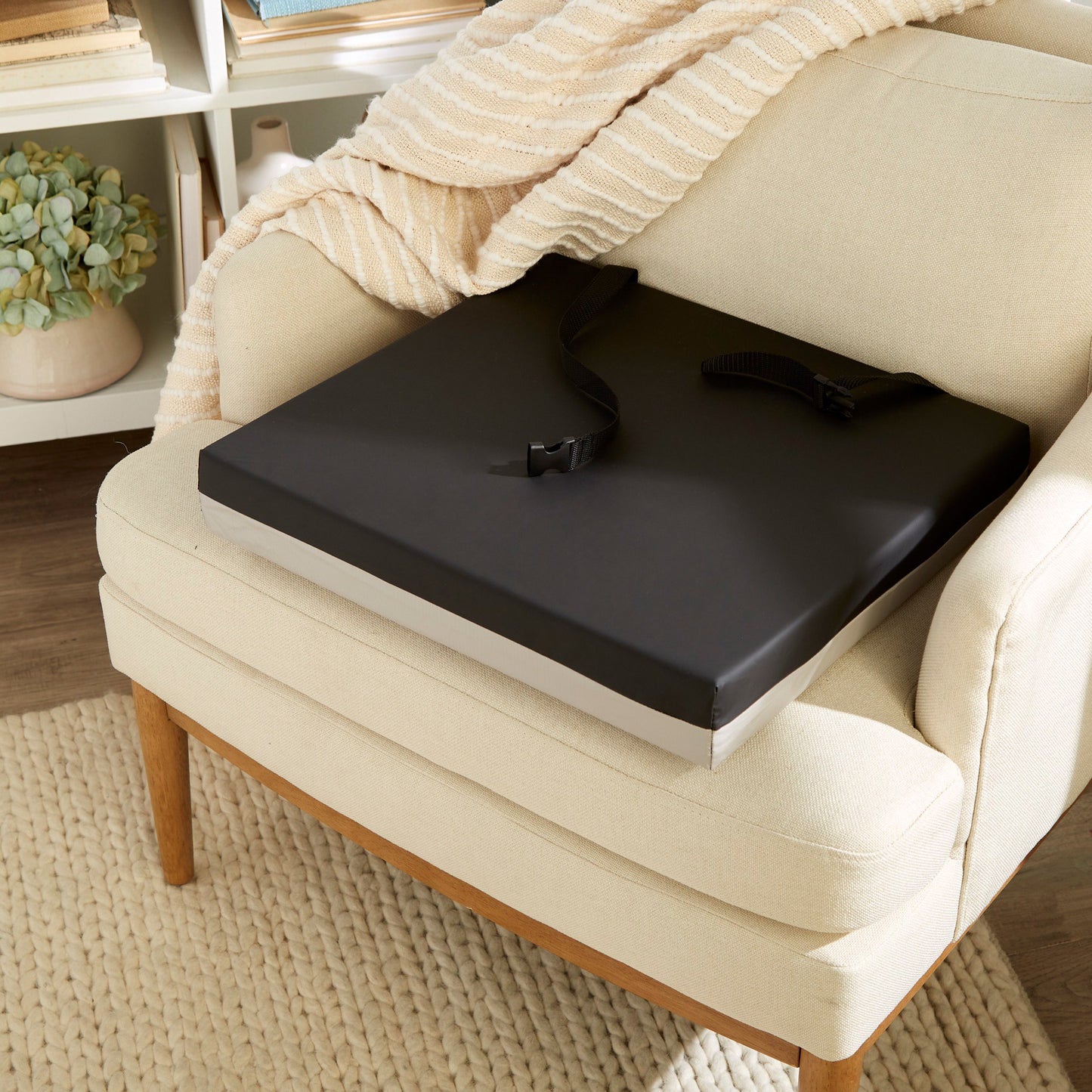 CUSHION, SEAT PROTEKT FM 20"X18"X3" (5/CS)